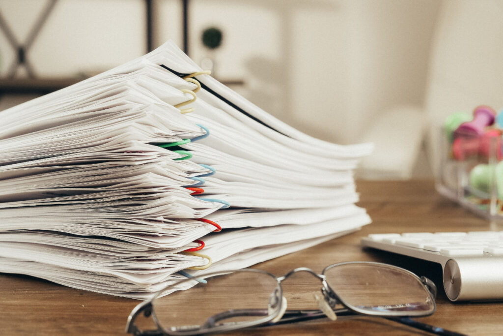 Dossier met documenten en notities